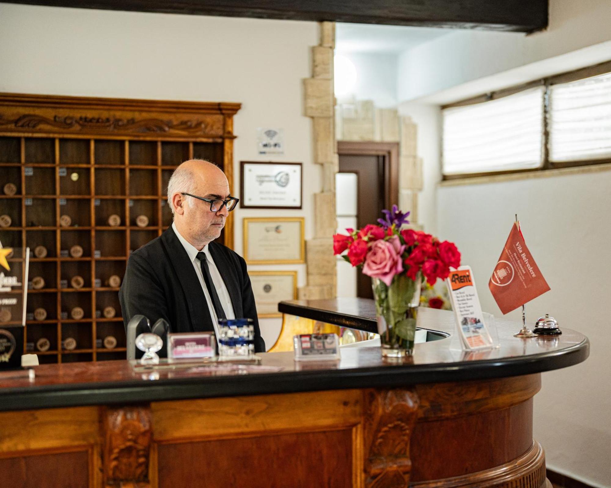 Vila Belvedere Shkallnur Bagian luar foto